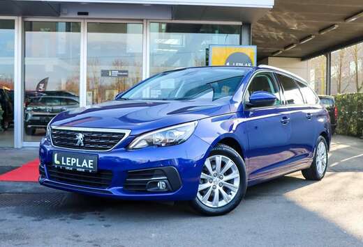 Peugeot SW STYLE 1.2 110PK NAVICAMERAGARANTIE