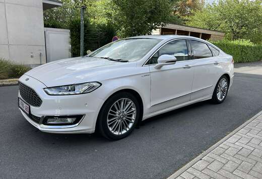 Ford Vignale 2.0 HEV