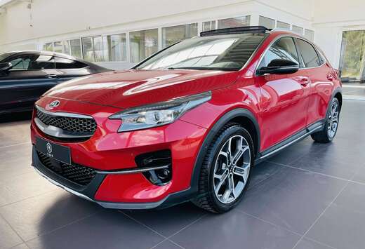 Kia 1.4 T-GDi *** GARANITE + TOIT PANO + LED + CUIR + ...