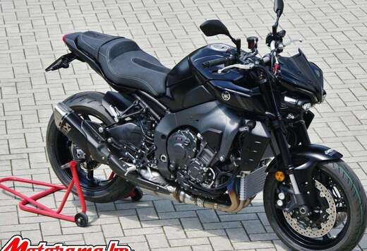 Akrapovic