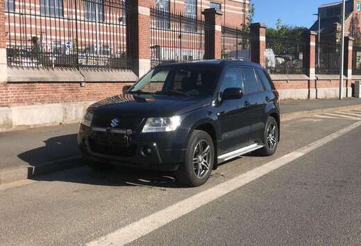 Suzuki Grand Vitara 2.0i JLX