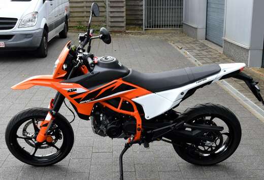 SMC R