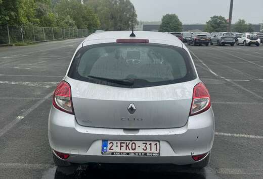 Renault 1.2i TomTom Edition