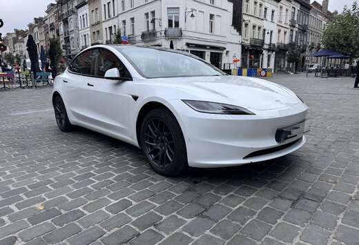 Tesla 64 kWh RWD Standart Range Premium