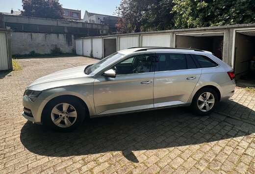 Skoda Superb Combi 1.5 TSI DSG Ambition