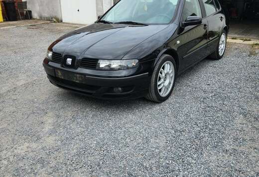 SEAT 1.6i 16v Luxe