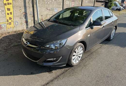 Opel 1.6i Cosmo
