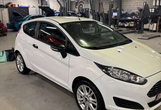 Ford 1.25i Ambiente