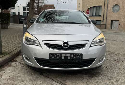 Opel 1.6 Benzin Automatique 83636 KM !!