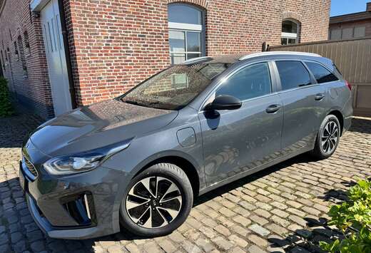 Kia 1.6GDI Plug-in hybride - KIA garantie tot 09/27