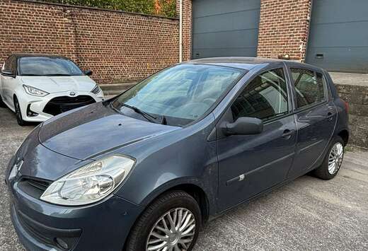 Renault 1.2i 16v Community 2