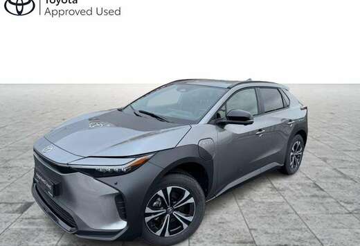 Toyota LWB EV 2WD AT Business Plus