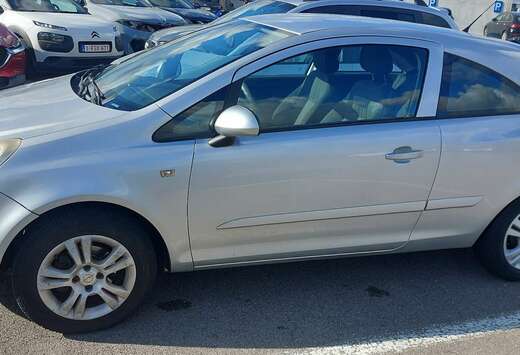 Opel 1.0i XE 12v Edition 2000