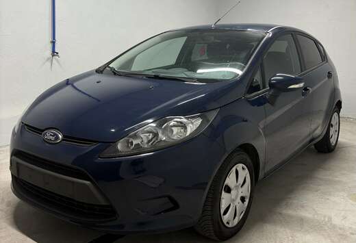 Ford 1.6 TDCi Titanium DPF// Prete A Immatricule