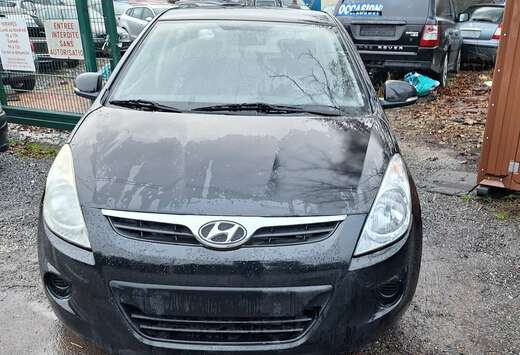 Hyundai i20 1.4i Lounge MY2011 - AUTOMATIQUE