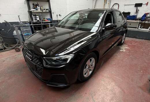 Audi Sportback 25 TFSI S tronic