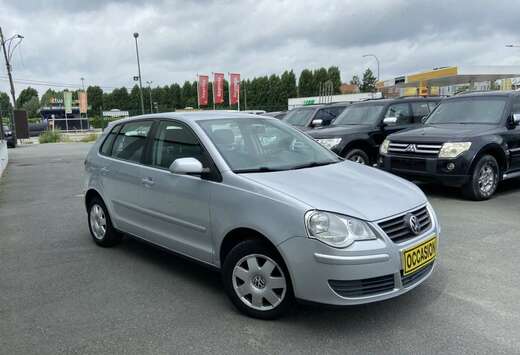 Volkswagen 1.2i *Essence*Trendline*5portes*