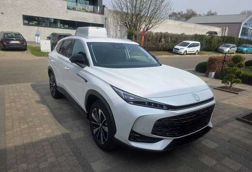 MG HS 1.5 T-GDi Luxury DCT Luxury