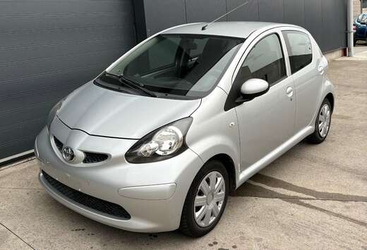 Toyota Aygo 1.0i VVT-i Music