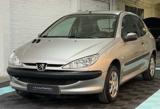 Peugeot 1.1i X-Design - Garantie 12m