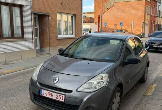 Renault 1.2i TomTom Edition