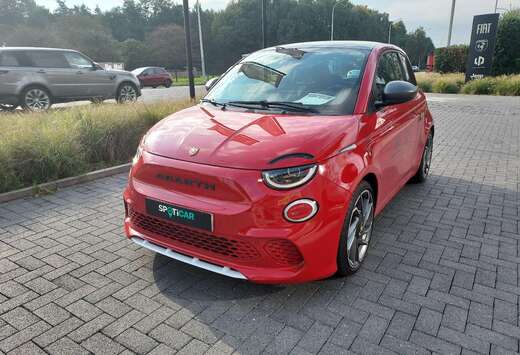 Abarth 42 kWh 3d 114kW