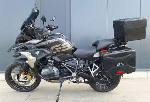 BMW 0