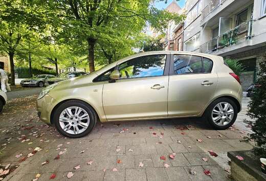 Opel 1.2 /automatique/ 1ere main / 56000km