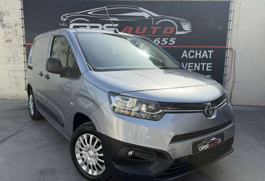 Toyota Utilit.3 places /1er prop./camera/navi./gar1an