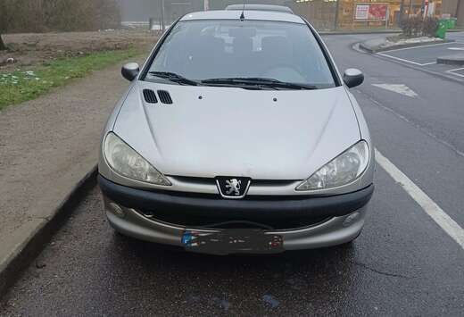 Peugeot 75 Automatik Premium