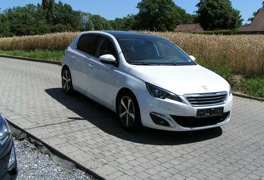 Peugeot 308 1.2 PureTech Allure STT