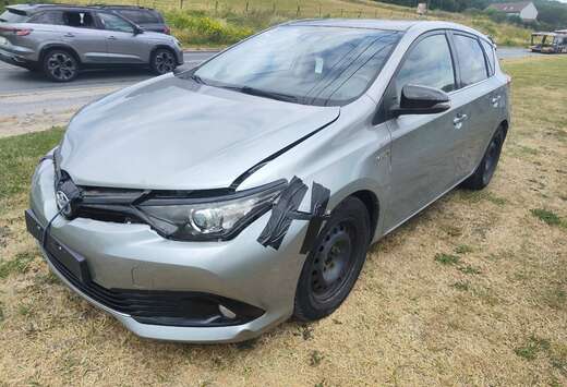Toyota Auris HEV 1.8i HSD Black Edition E-CVT