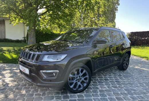 Jeep 1.3 Turbo 4x2 Blackstar/1eignr/Led/Leder/Camera/ ...