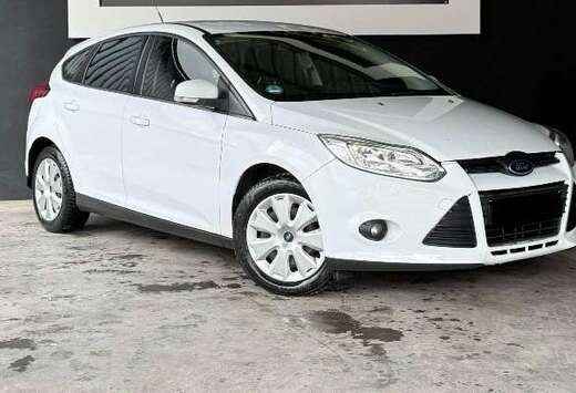 Ford 1.0 Ecoboost Auto-S&S Trend 125