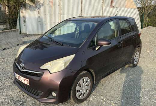 Toyota Verso S 1.4 D-4D Sol