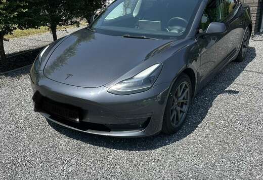 Tesla 75 kWh Performance Dual Motor