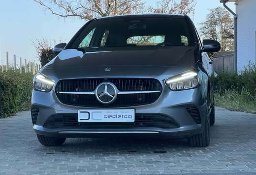 Mercedes-Benz progressive 2025 camera smartphone inte ...