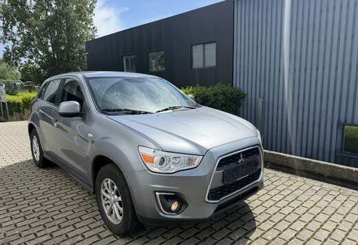 Mitsubishi ASX 1.6 Di-D 2WD Diamond Edition