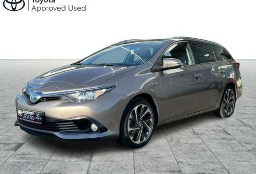 Toyota 1.8HYB Dynamic TS