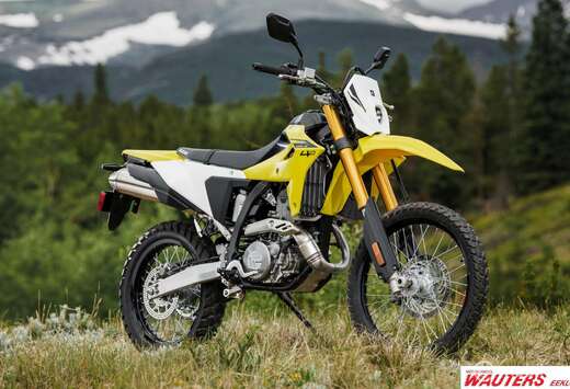Suzuki . DR-Z400