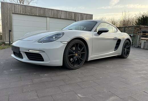 Porsche Cayman 2.0 Turbo PDK