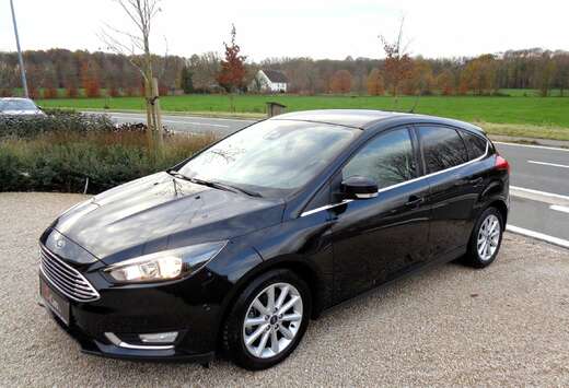 Ford Focus 1.0 EcoBoost ECOnetic Tech. Titanium