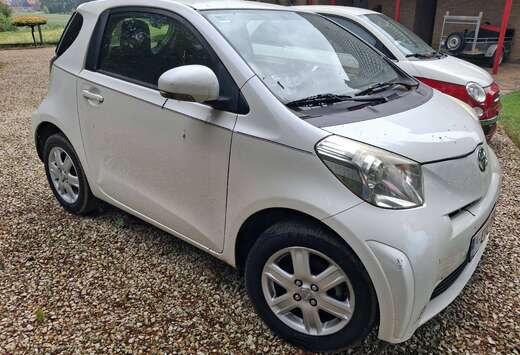 Toyota iQ 1.0i VVT-i Luna