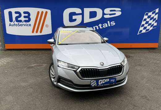 Skoda BREAK-PHEV-PANO-HUD-ACC-APP-SFEERVERLICHTING-BL ...