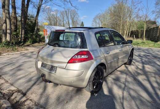 Renault 1.6i 16v Dynamique euro 4 full options