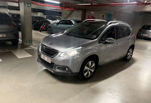 Peugeot 1.2i PureTech Allure S&S