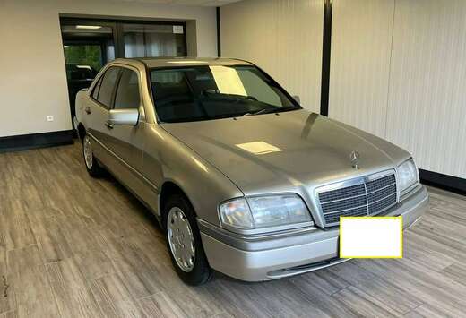 Mercedes-Benz C 180 Elegance