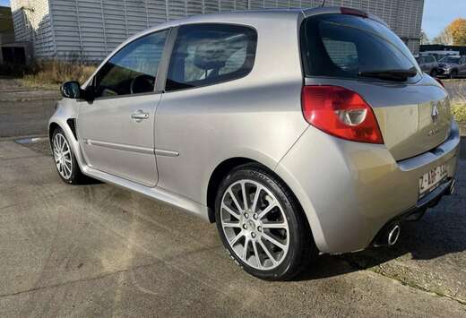 Renault 2.0i Sport