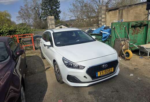 Hyundai CW 1.6 CRDi 115 CV AUTOMATIQUE #MOTOR NO STAR ...