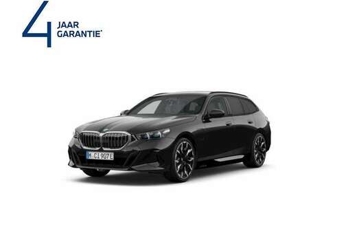 BMW 550e xDrive Touring M Sport  B&W  TOWB